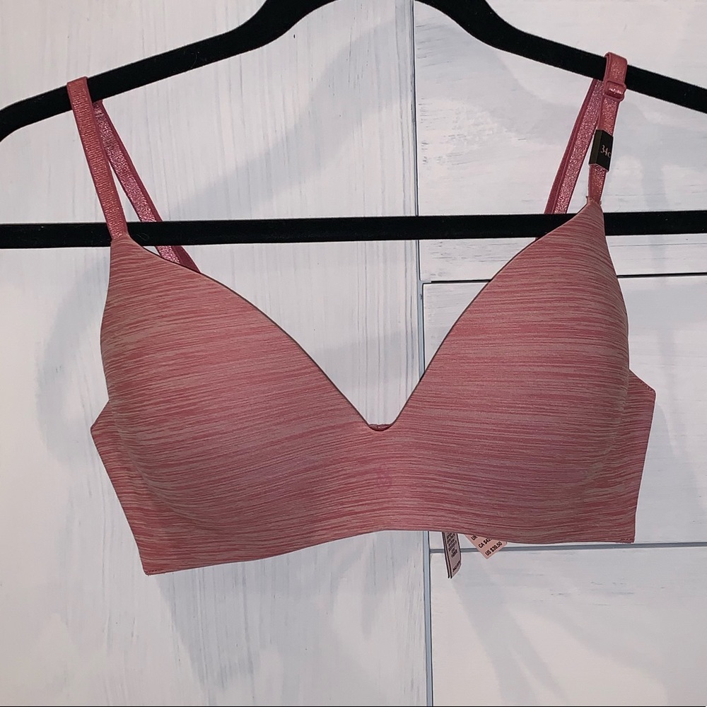 Pink Victoria secret Bra uplift no wire NWT